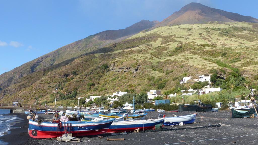 Il Vulcano A Piedi Стромболи Экстерьер фото